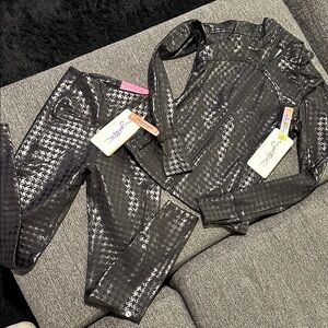 NWT Gottex Black Patterned Activewear Set